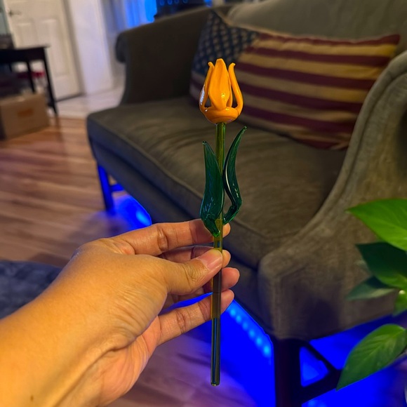 Gorgous Glass Rose Hand Blown Glass Rose FlowerHand Blown Spring Flower - Picture 1 of 2